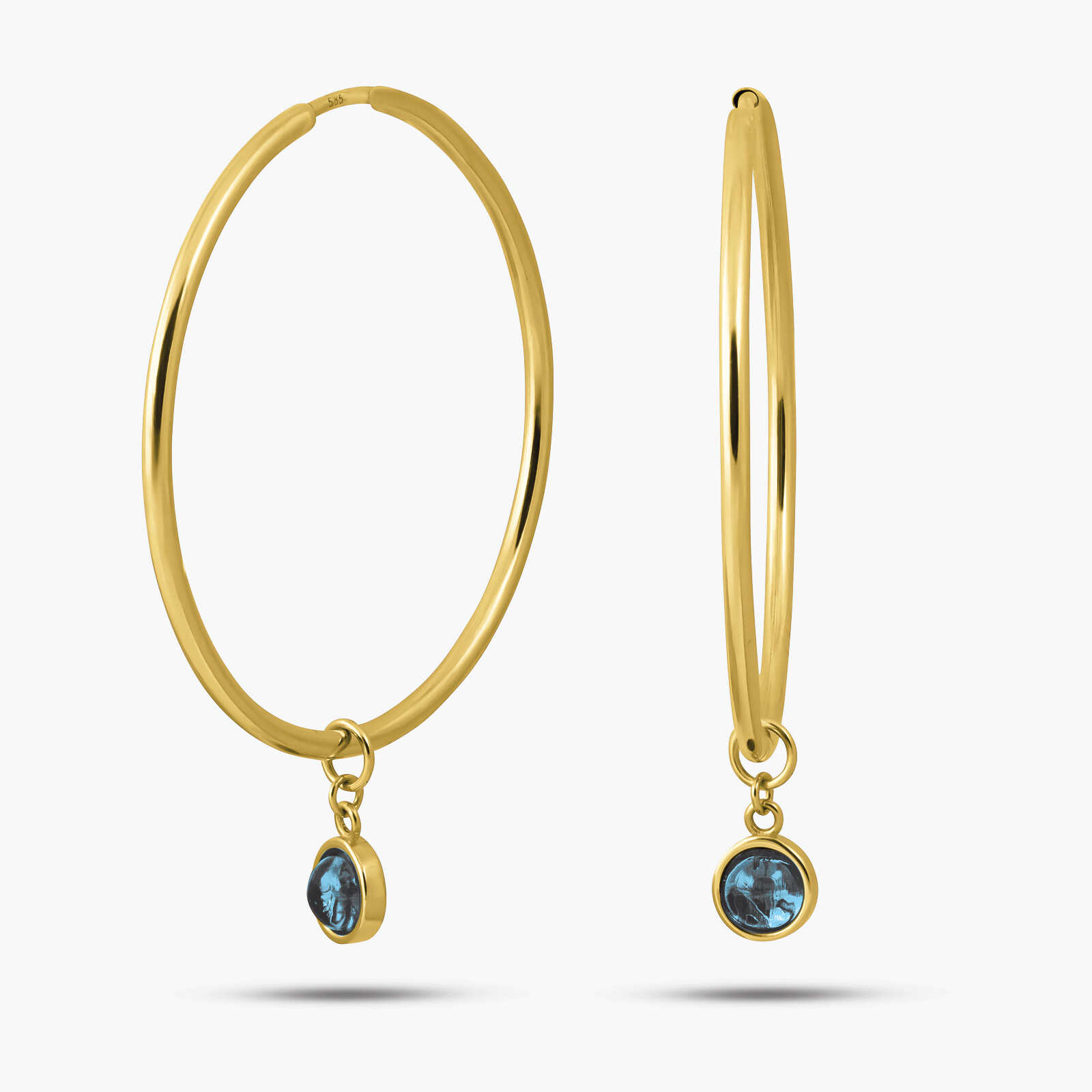 עגילי חישוק זהב משובצים באבני בלו לונדון