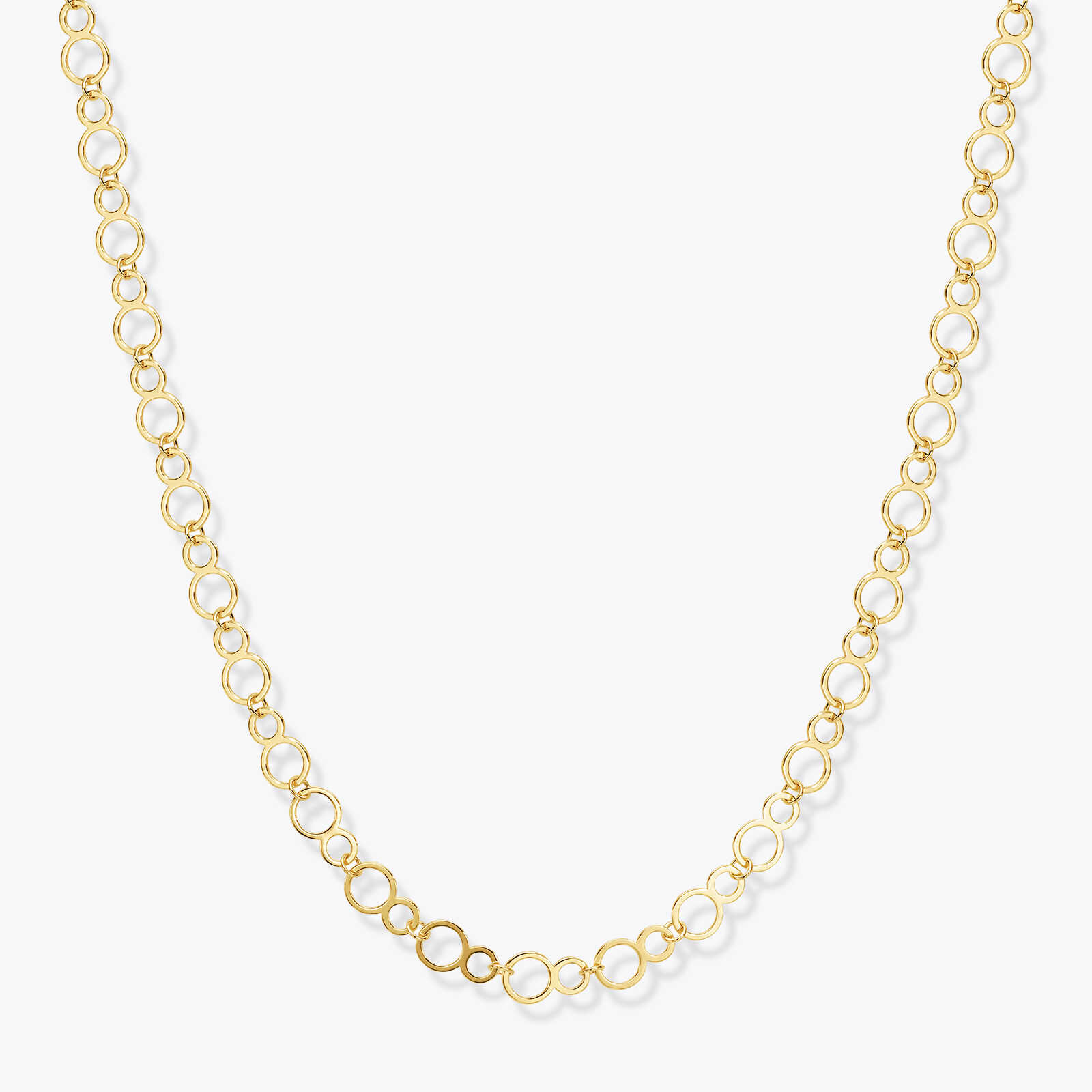 שרשרת זהב עם חוליות בצורת הספרה 8