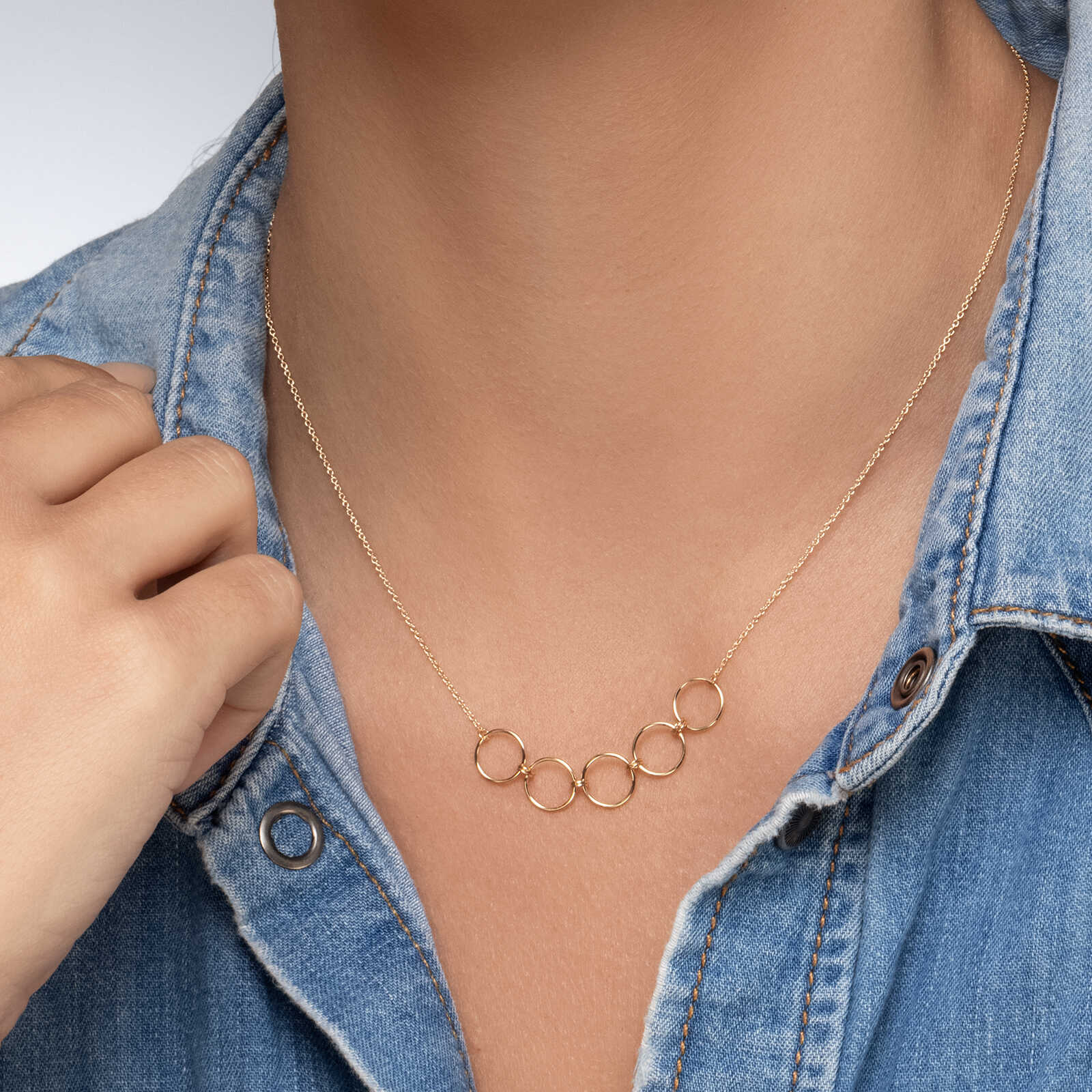 שרשרת חמשת חישוקי הזהב