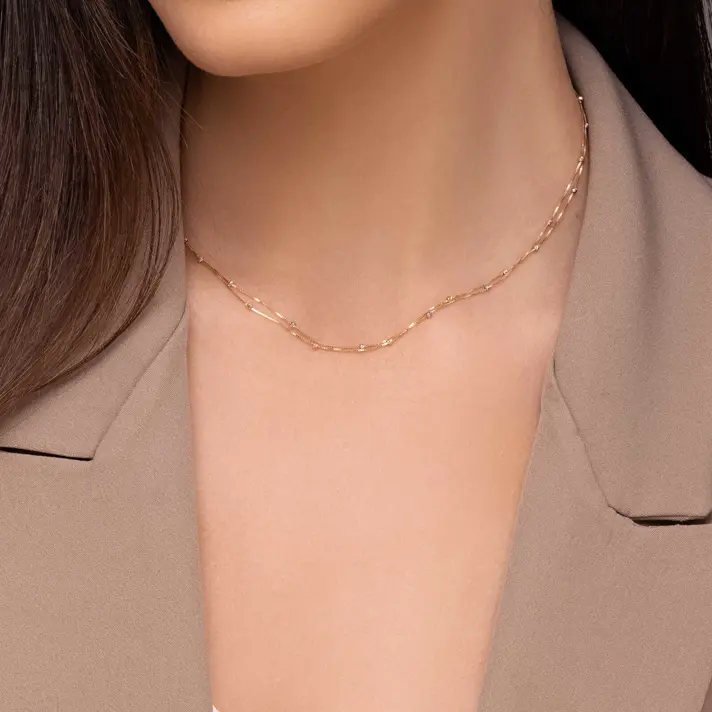 שרשרשרת פאפוס עשויה  זהב בשילוב חרוזי זהב