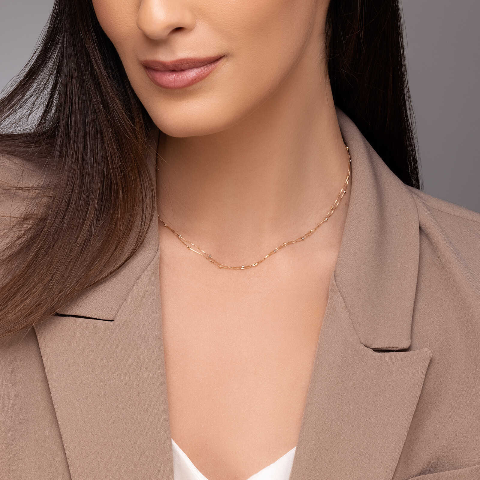 שרשרשרת פאפוס עשויה  זהב בשילוב חרוזי זהב