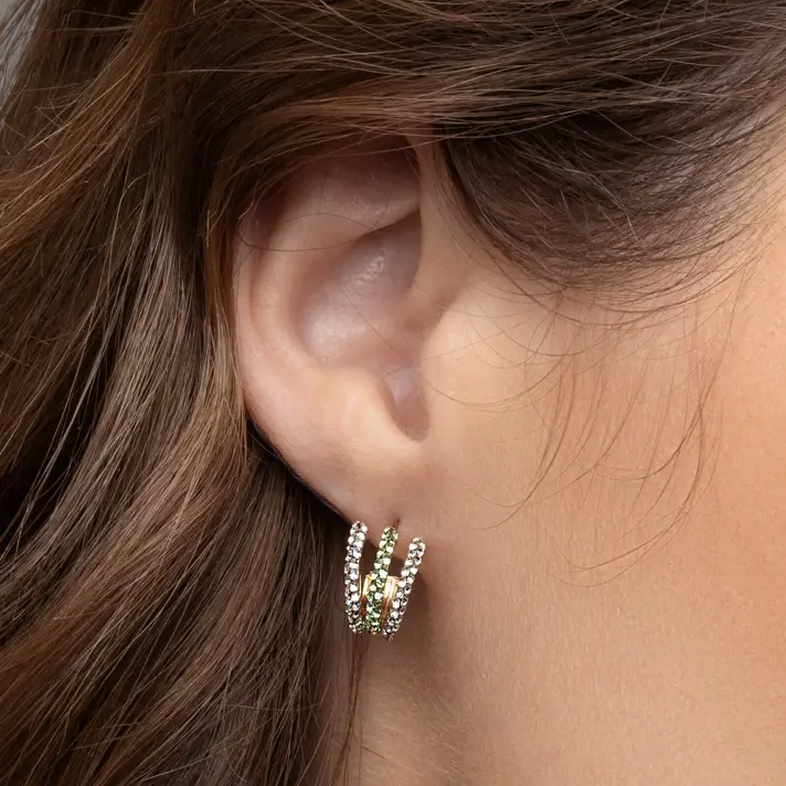 עגילי זהב משובצים אבני סברובסקי מסדרת COLOR SPARKLE