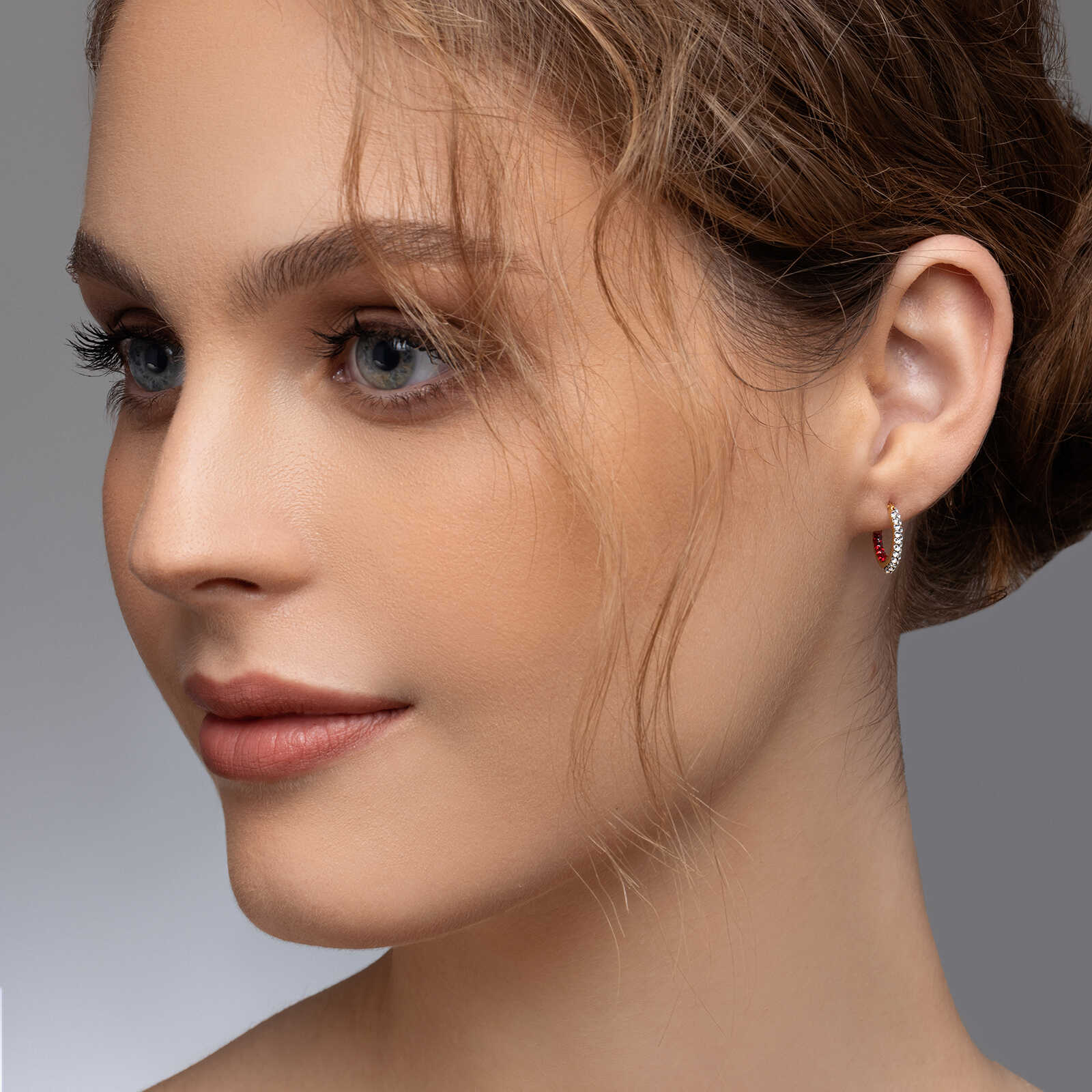 עגילי זהב חישוק משובצים אבני סברובסקי