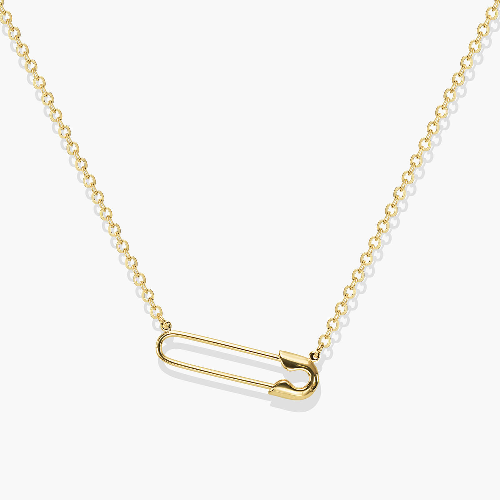 שרשרת זהב עם תליון סיכת משרד