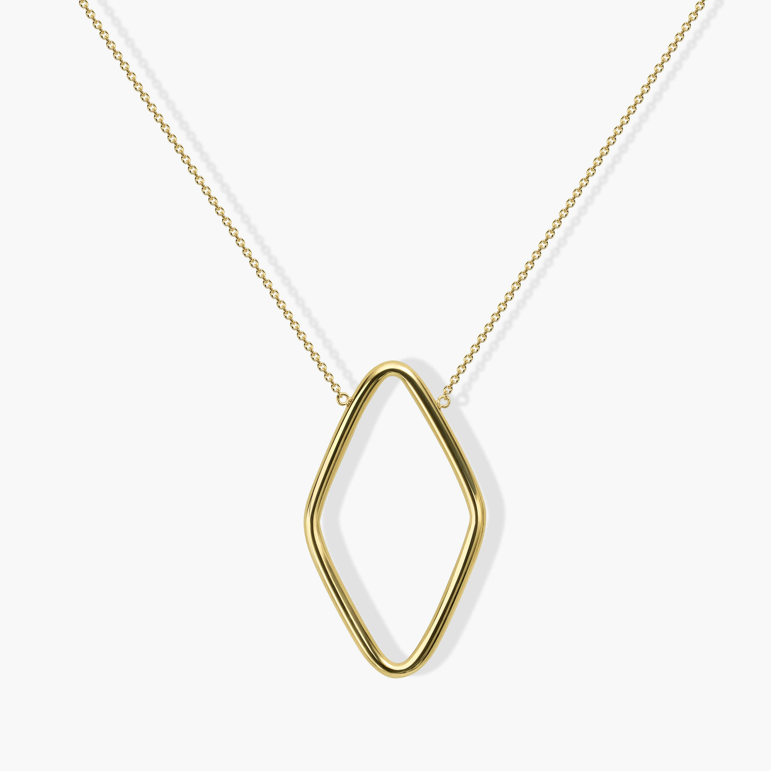 שרשרת זהב עם תליון מעוין מעוגל