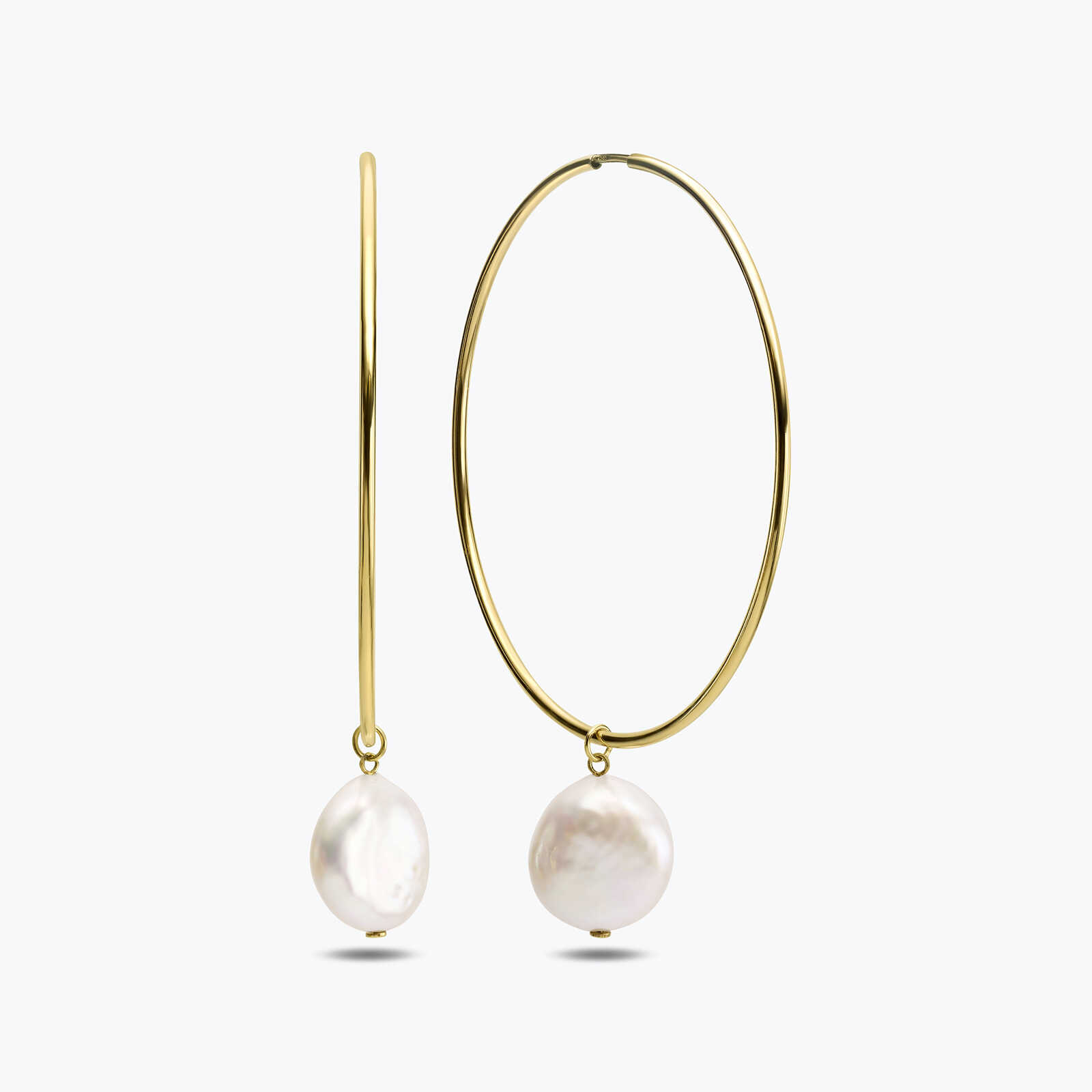 עגילי חישוק מזהב עם פנינים