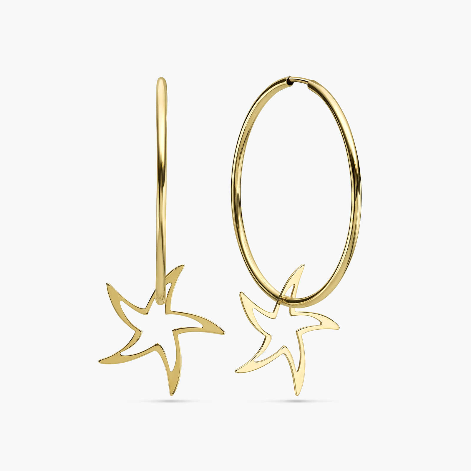 עגילי חישוק מזהב עם כוכב