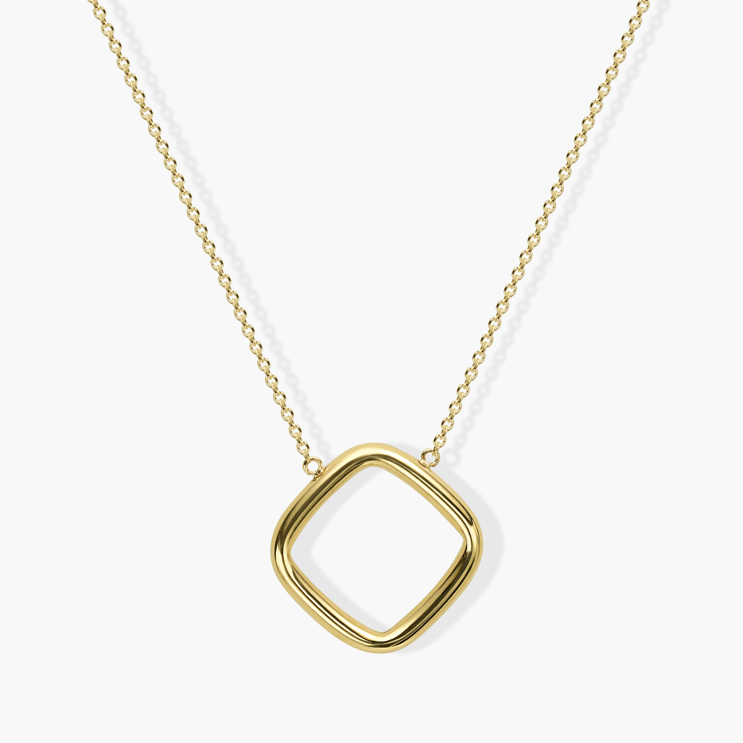 שרשרת זהב עם תליון ריבוע