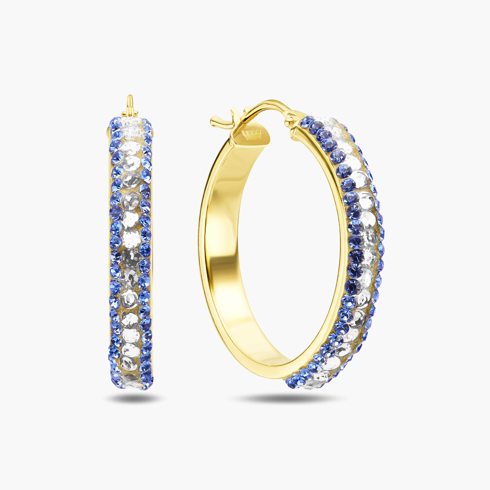 עגילי זהב חישוק בשיבוץ אבני סברובסקי בגווני תכלת- לבן.