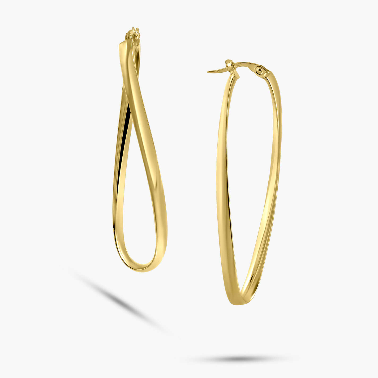 עגילי חישוק מזהב 14K עם טוויסט