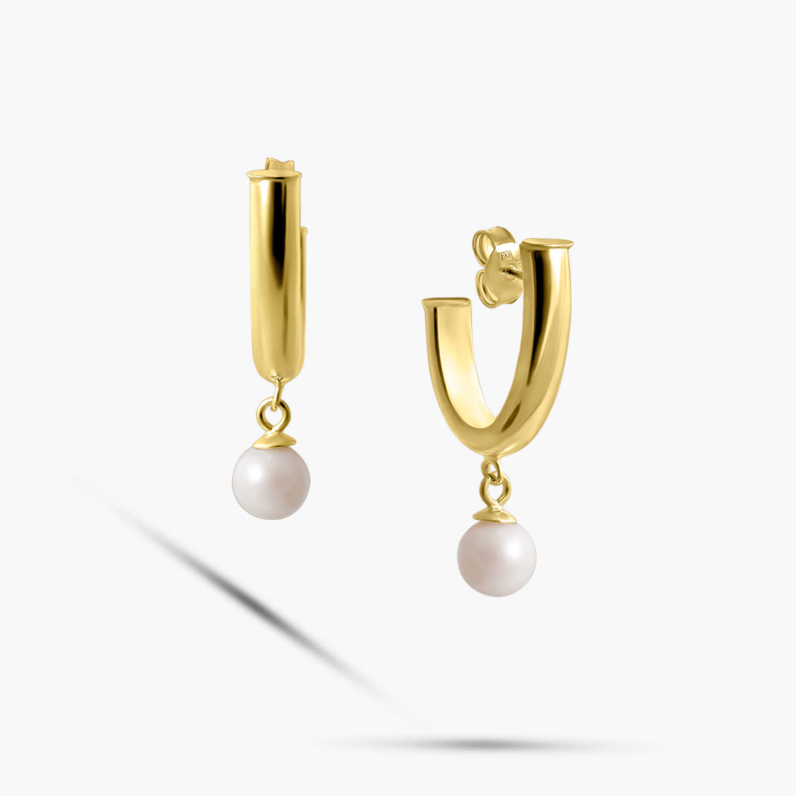 עגילי חצי חישוק מודרניים בשילוב פנינה