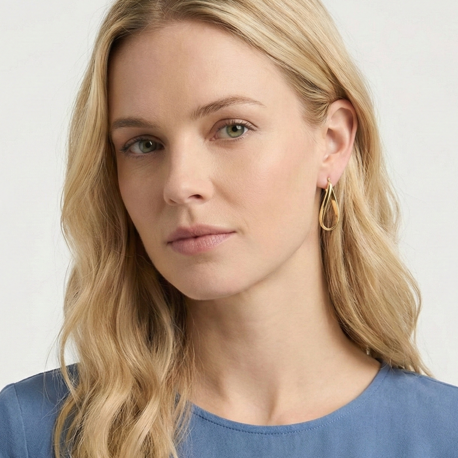 עגילי זהב 14K בעיצוב טיפה מעוגל