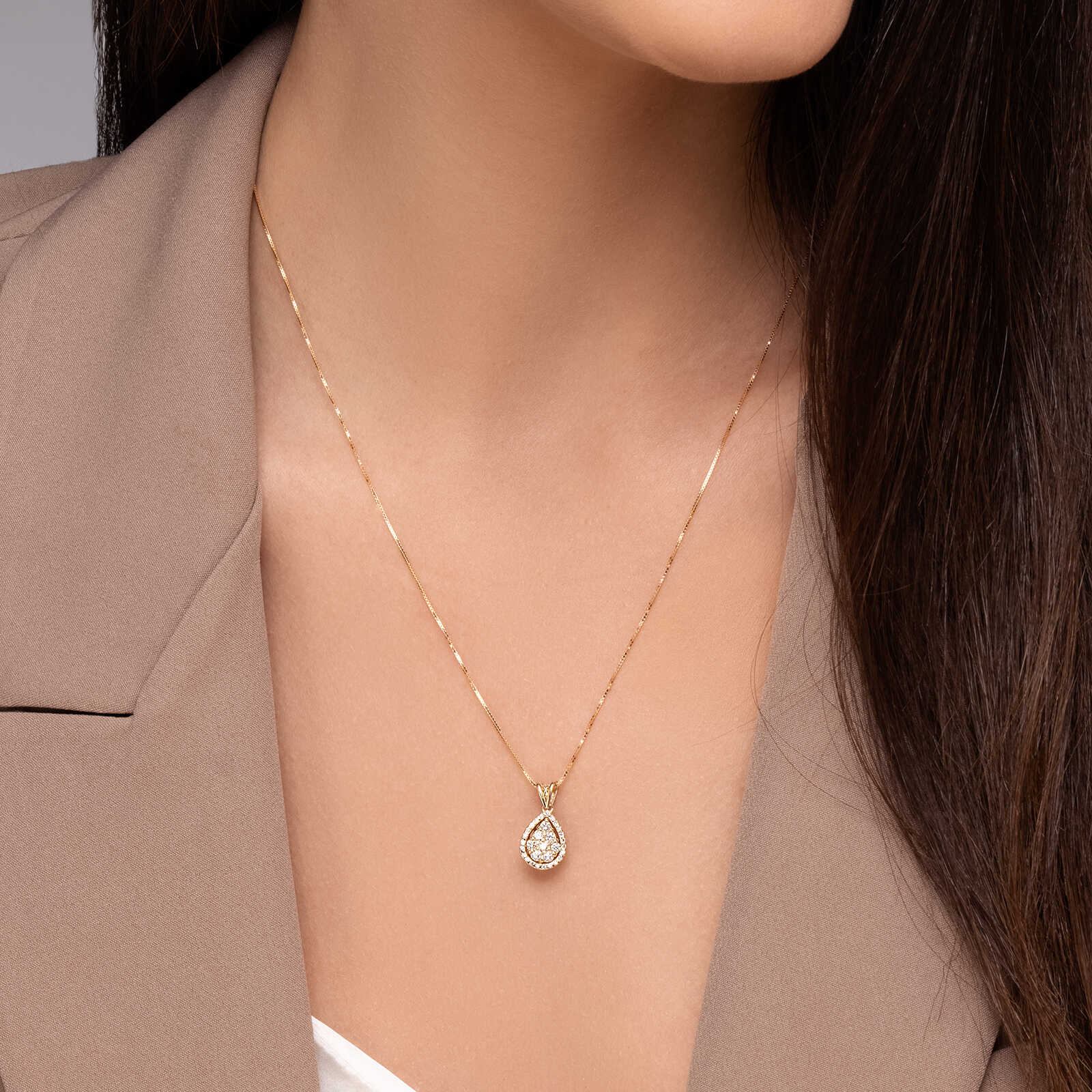 תליון זהב טיפה משובץ יהלומים