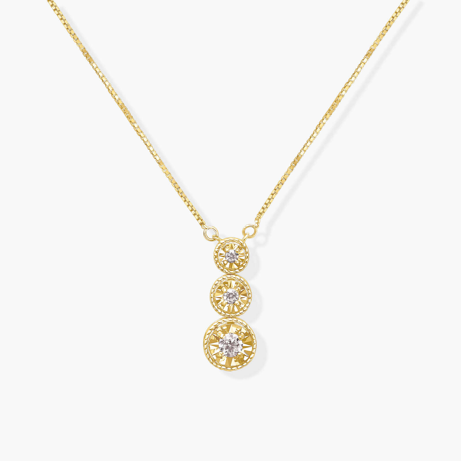 תליון זהב עם 3 מעגלי היהלומים