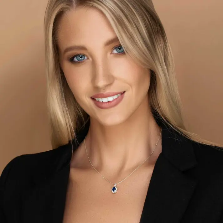 תליון זהב בשיבוץ ספיר ויהלומים