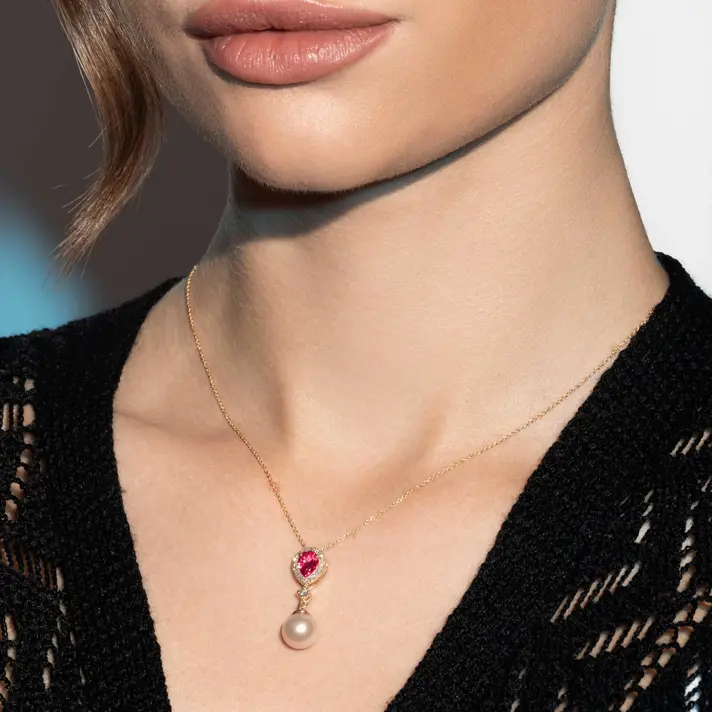 תליון טיפה בשילוב פנינה, יהלומים ורובי