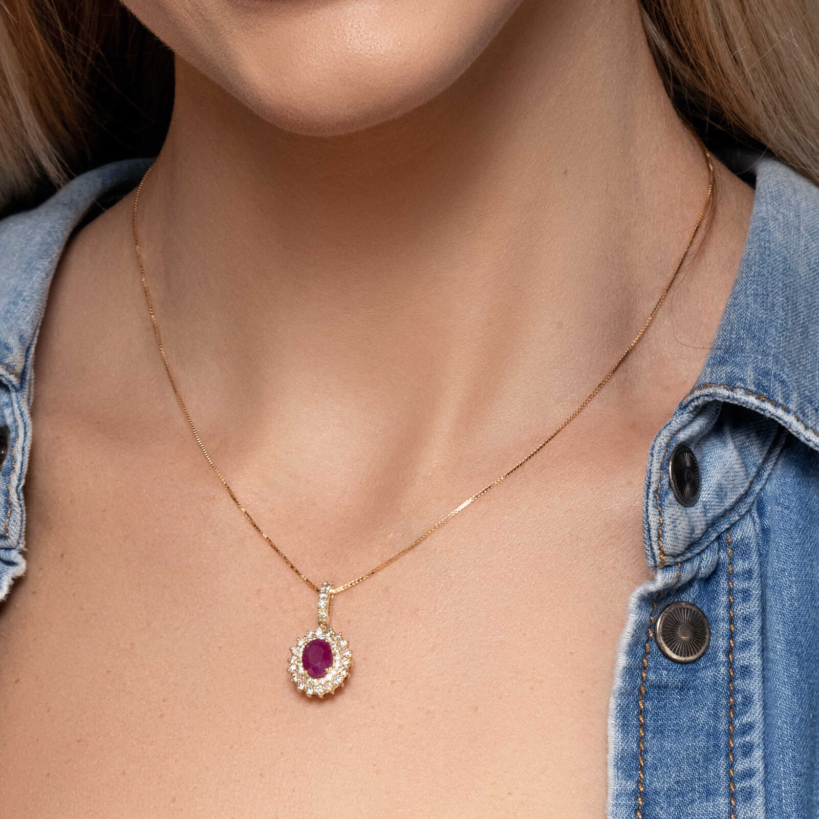 תליון זהב משובץ אבן רובי ויהלומים