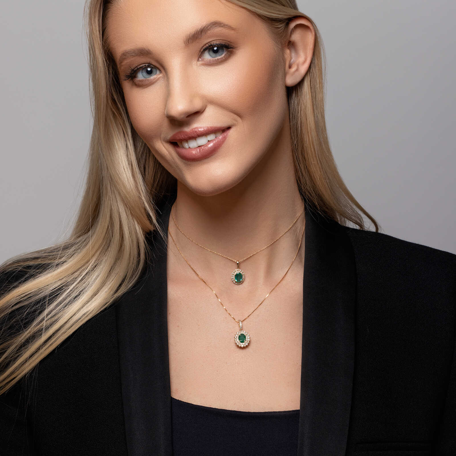 תליון זהב משובץ אמרלד ויהלומים