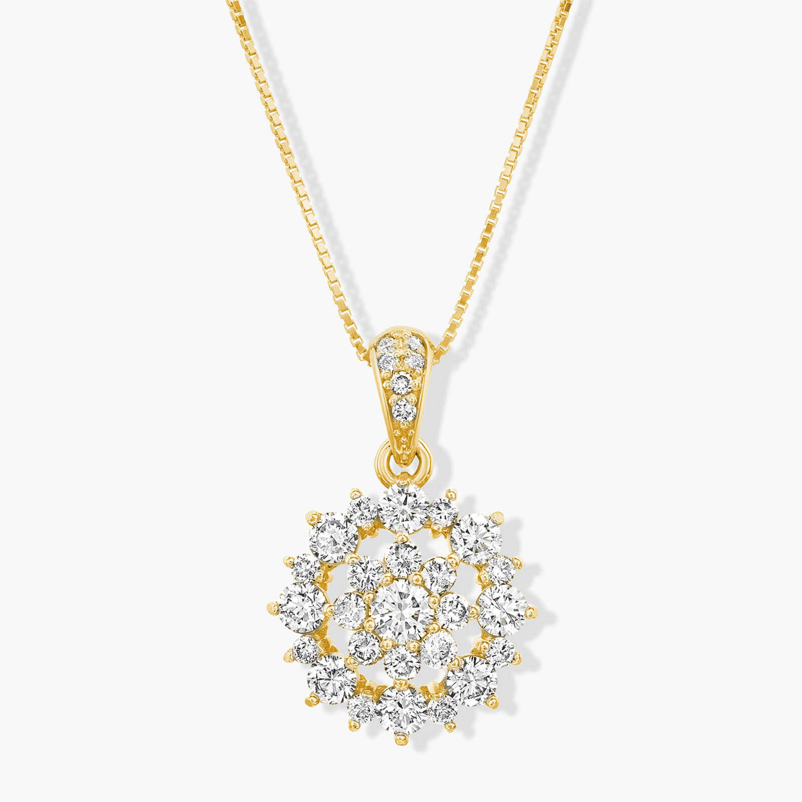 תליון זהב פרח יהלומים מוקף מעגל יהלומים