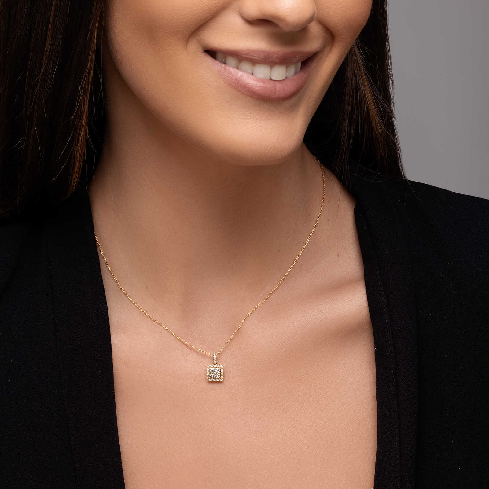 תליון מולי משובץ יהלומים