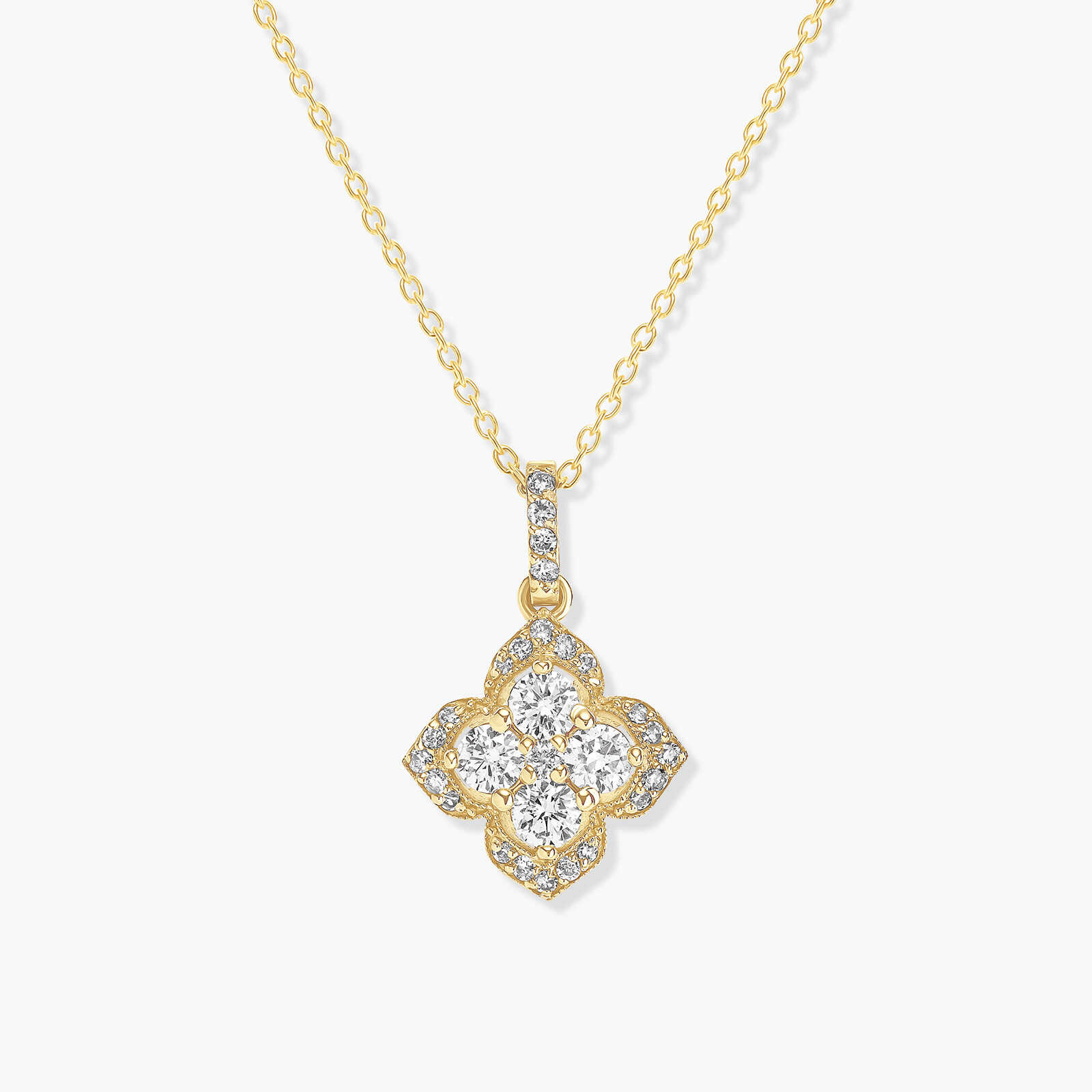 תליון יהלומי תלתן