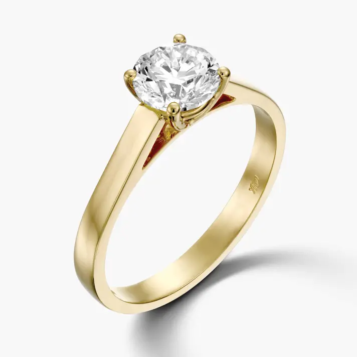 טבעת סוליטר משובצת יהלום מרשים!