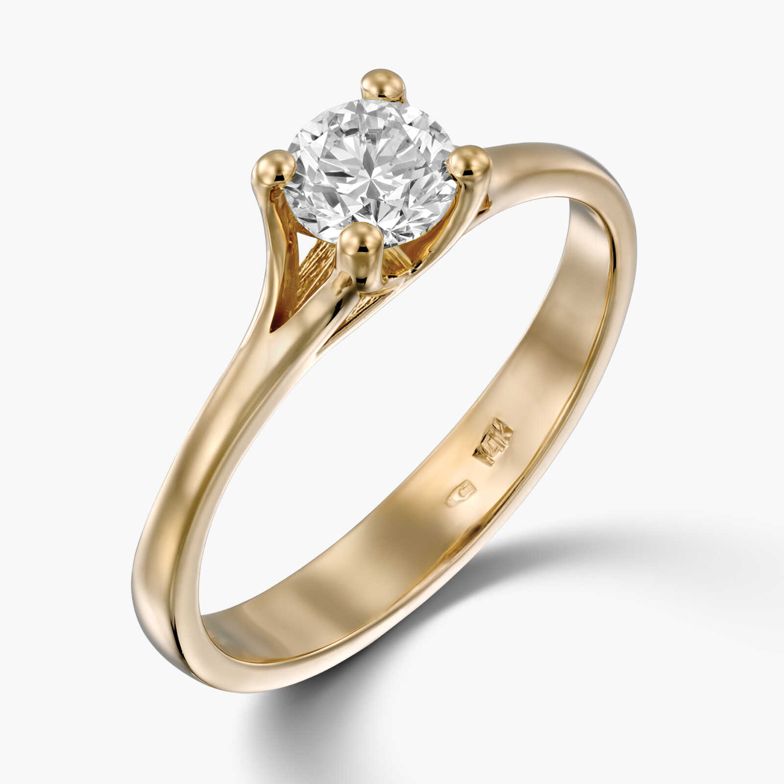 טבעת זהב סוליטר משובצת ביהלום במשקל כחצי קראט