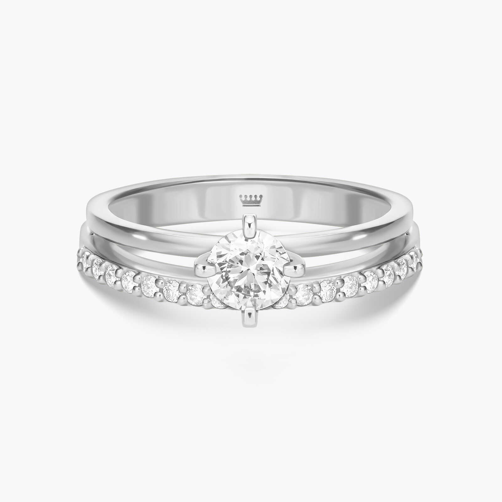 טבעת זהב סוליטר הנראית כשתי טבעות