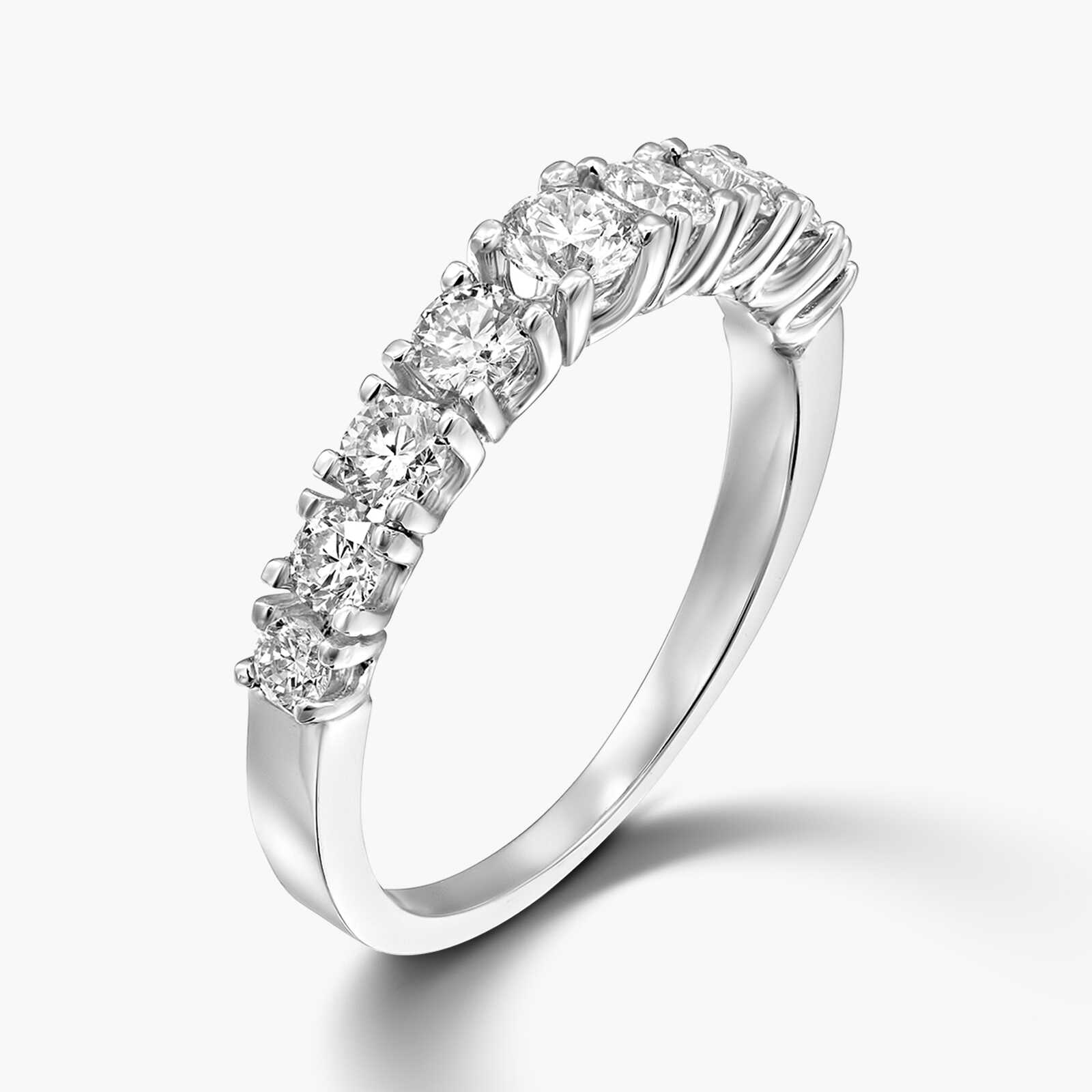 טבעת זהב משובצת  9 יהלומים