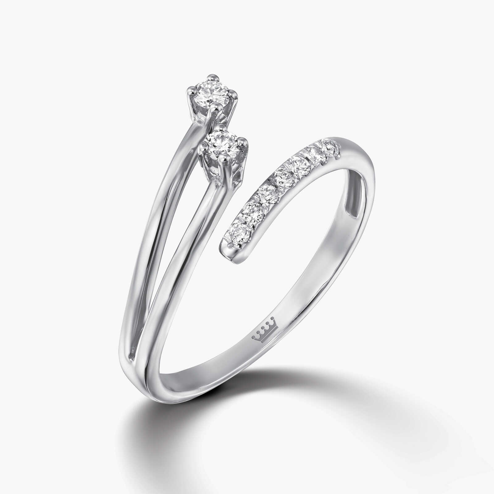 טבעת זהב עם 3 זרועות משובצות יהלומים