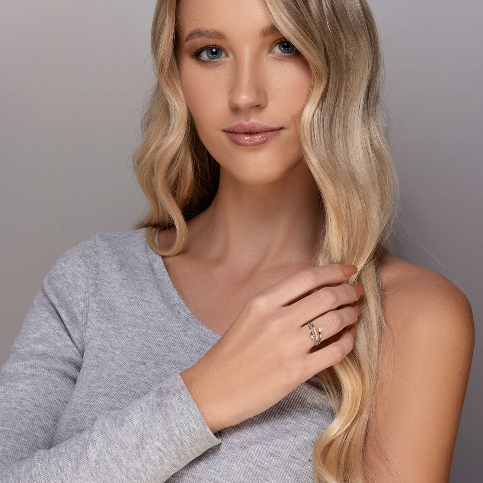 טבעת יהלום עם 2 זרועות