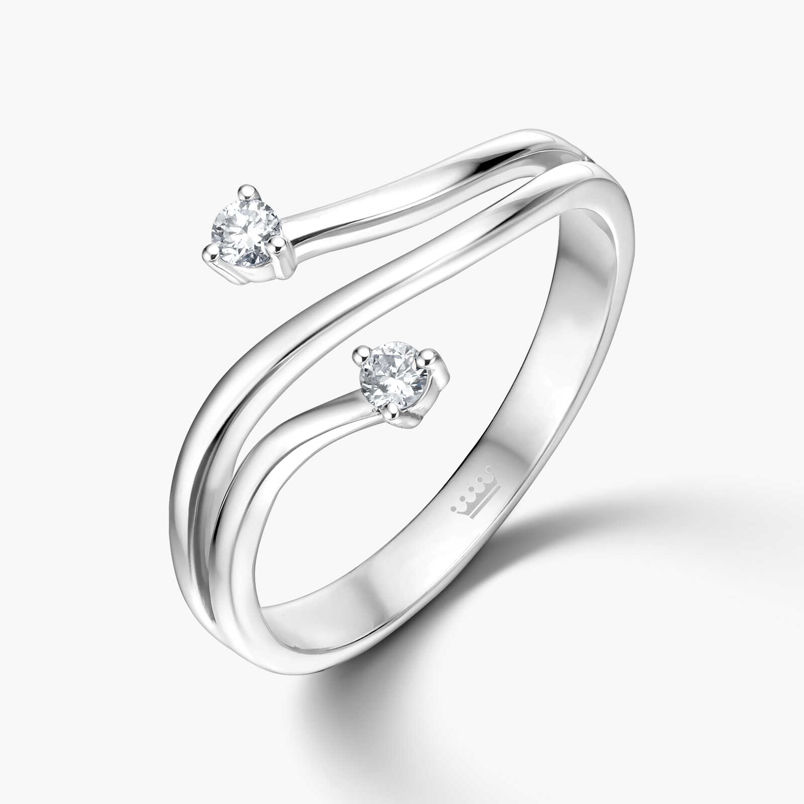 טבעת זהב עם ראש מפוצל משובצת יהלומים