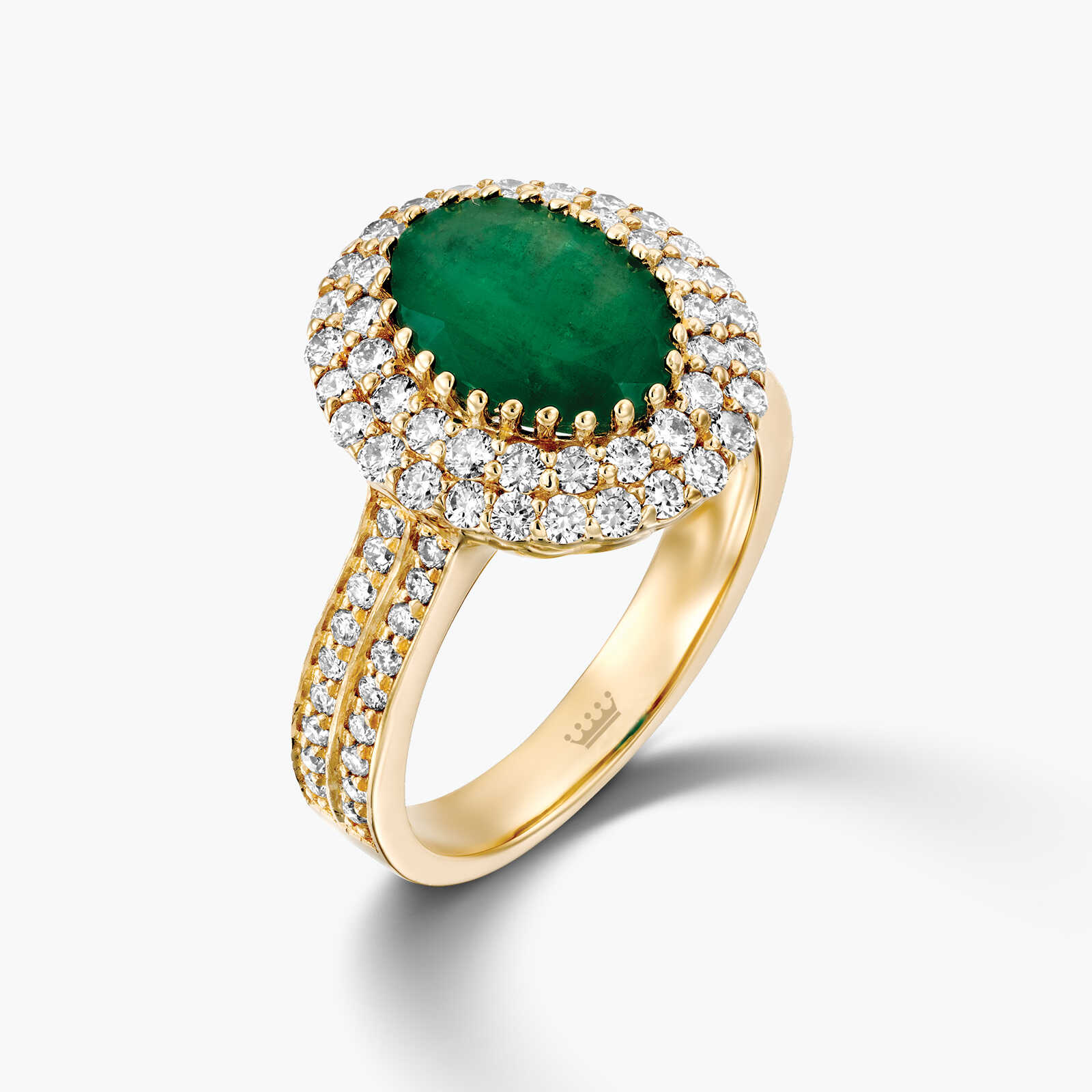 טבעת זהב משובצת באבן אמרלד ויהלומים