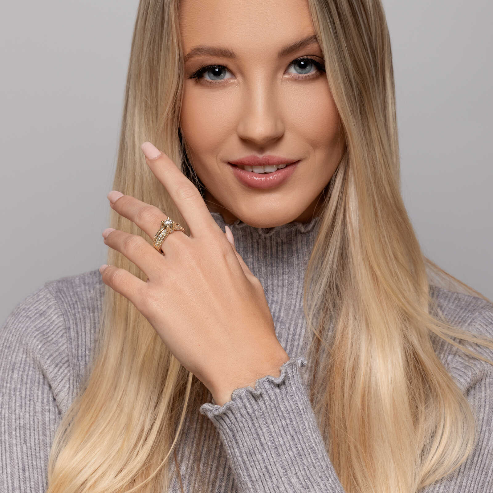 טבעת 131 היהלומים