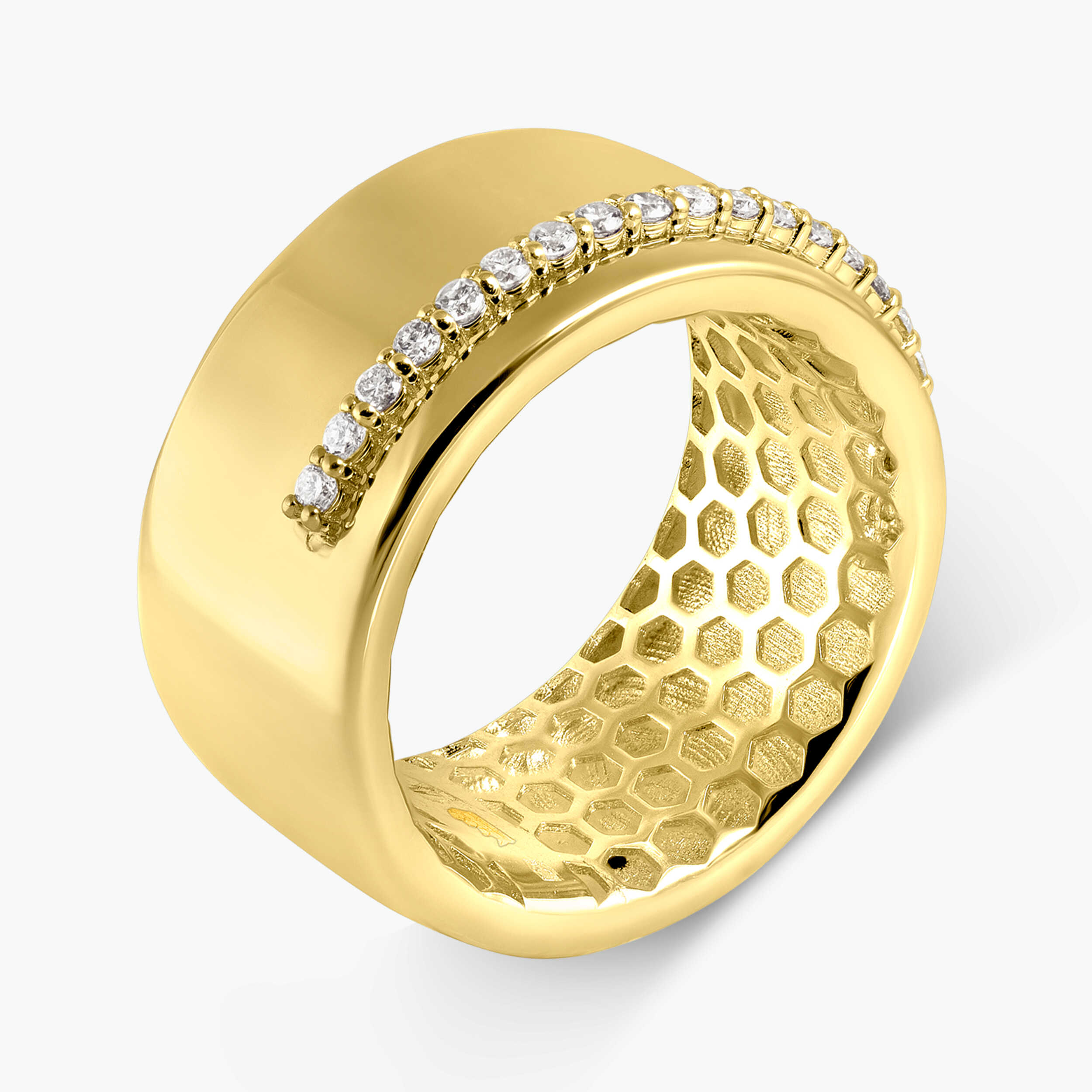 טבעת זהב בגימור מט או מבריק בשיבוץ יהלומים