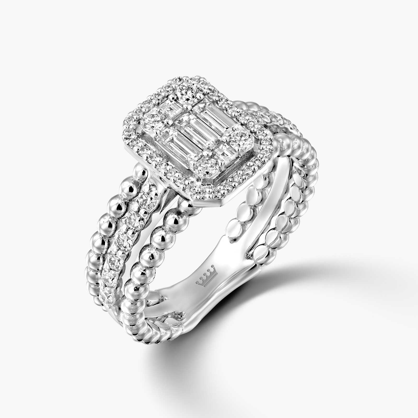 טבעת זהב עם ראש מלבני בשיבוץ יהלומי באגט