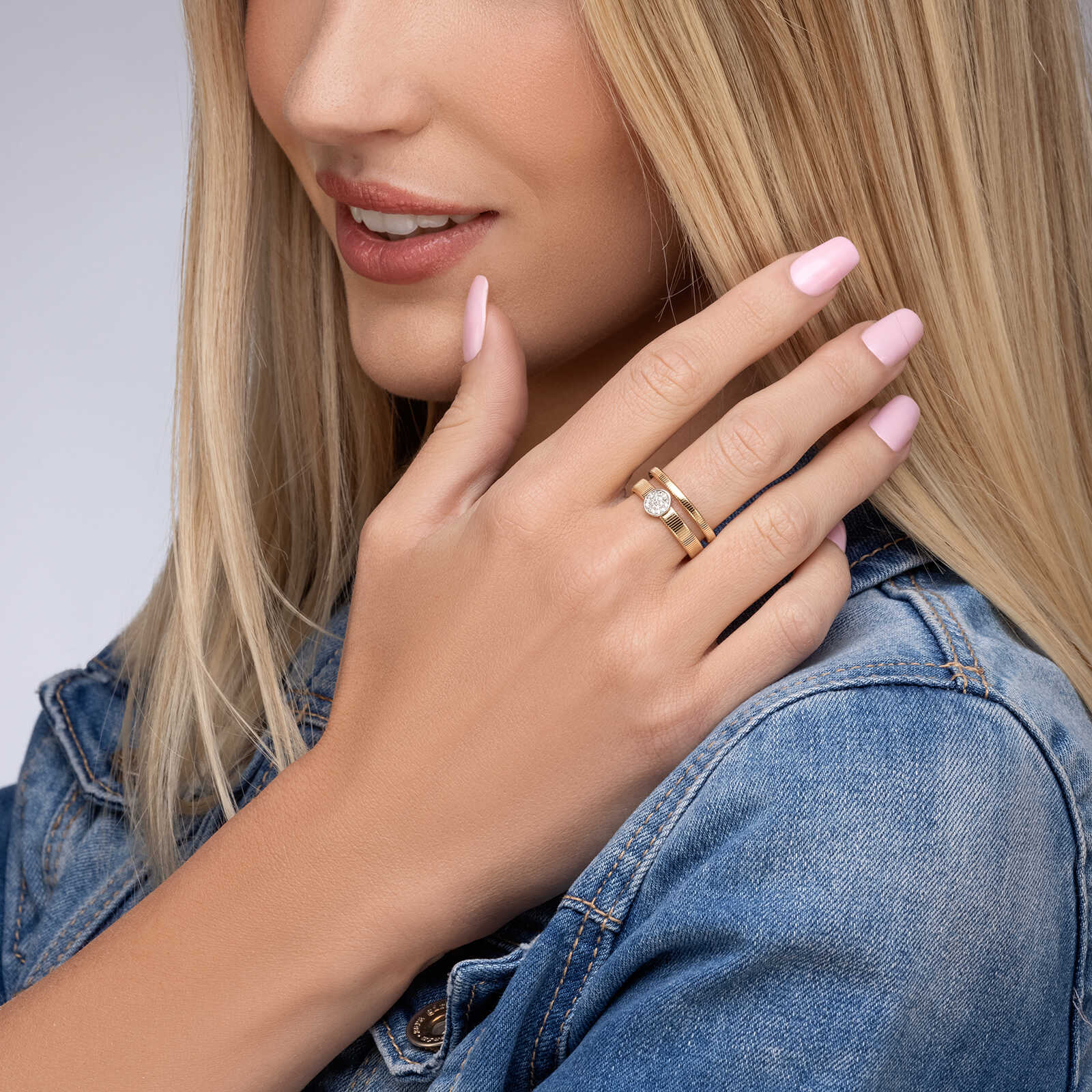 טבעת זהב כפולה משובצת יהלומים