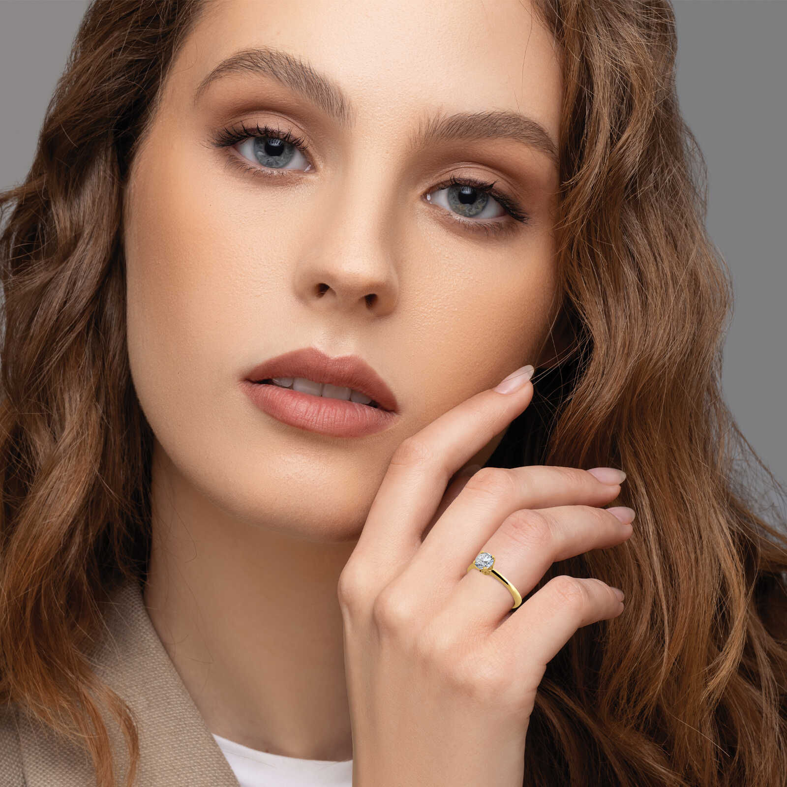 טבעת מילה משובצת יהלום סוליטר מלא נוכחות