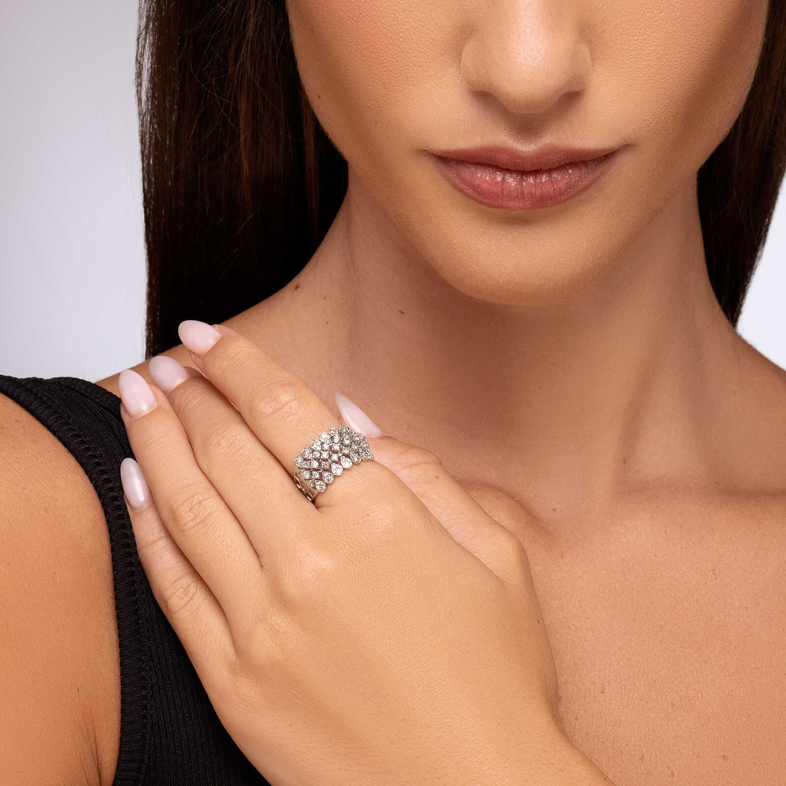 טבעת זהב משובצת 51 יהלומים