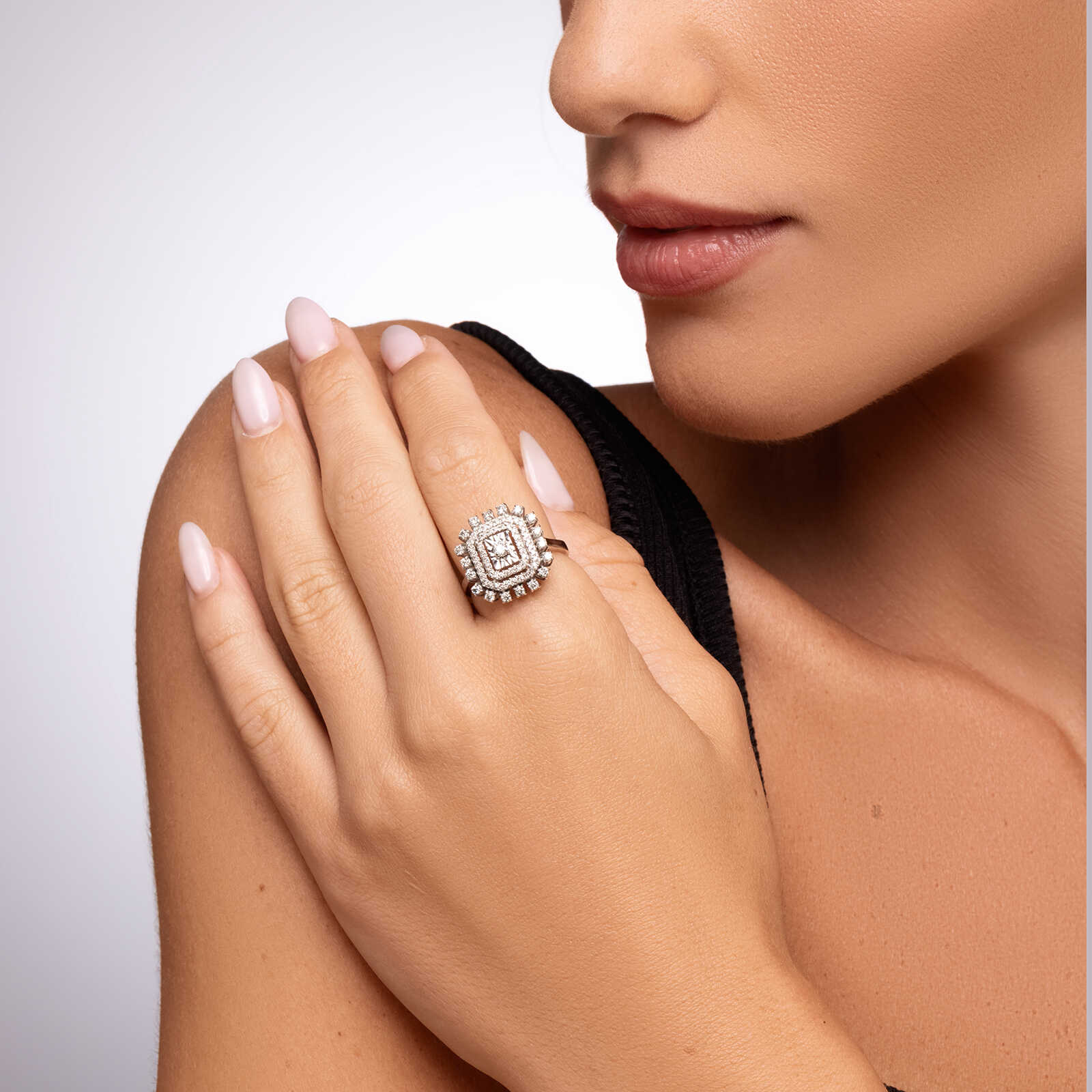 טבעת ספארקל משובצת יהלומים