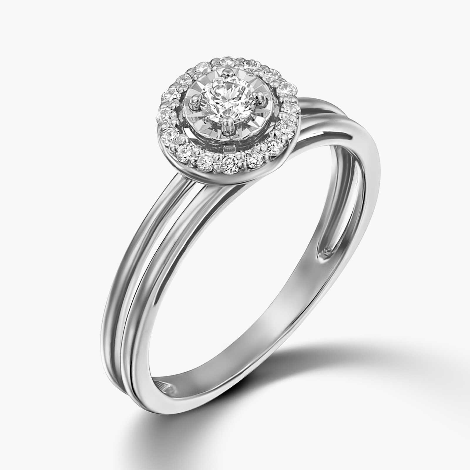 טבעת זהב משובצת יהלום המוקף יהלומים קטנים