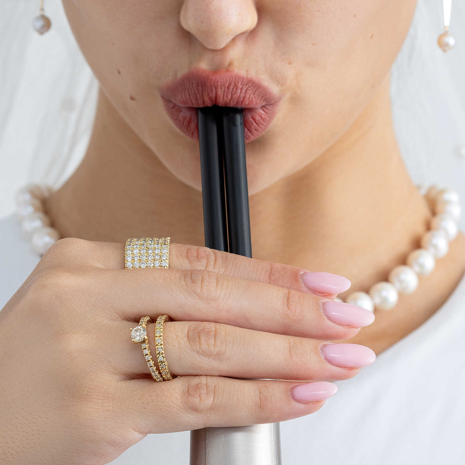 טבעת סוליטר בשיבוץ יהלומים מסדרת Marry me