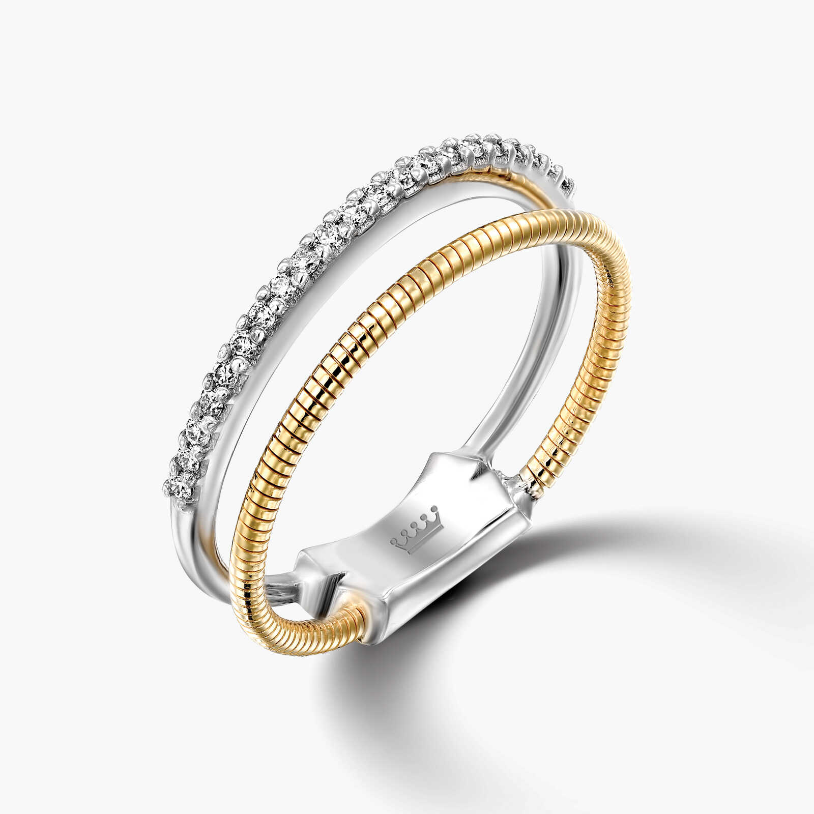 טבעת זהב כפולה משובצת יהלומים