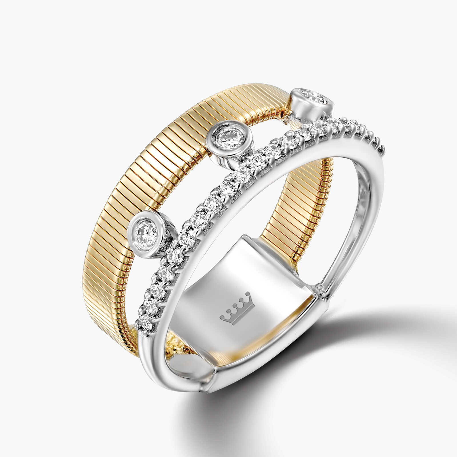 טבעת כפולה משובצת יהלומים