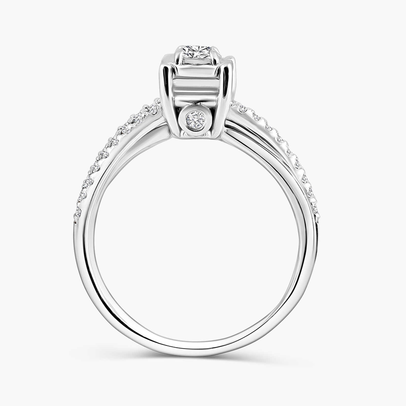 טבעת זהב בסגנון סוליטר משובצת יהלומים