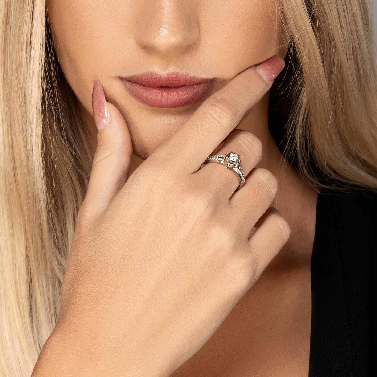 טבעת זהב ויהלומים