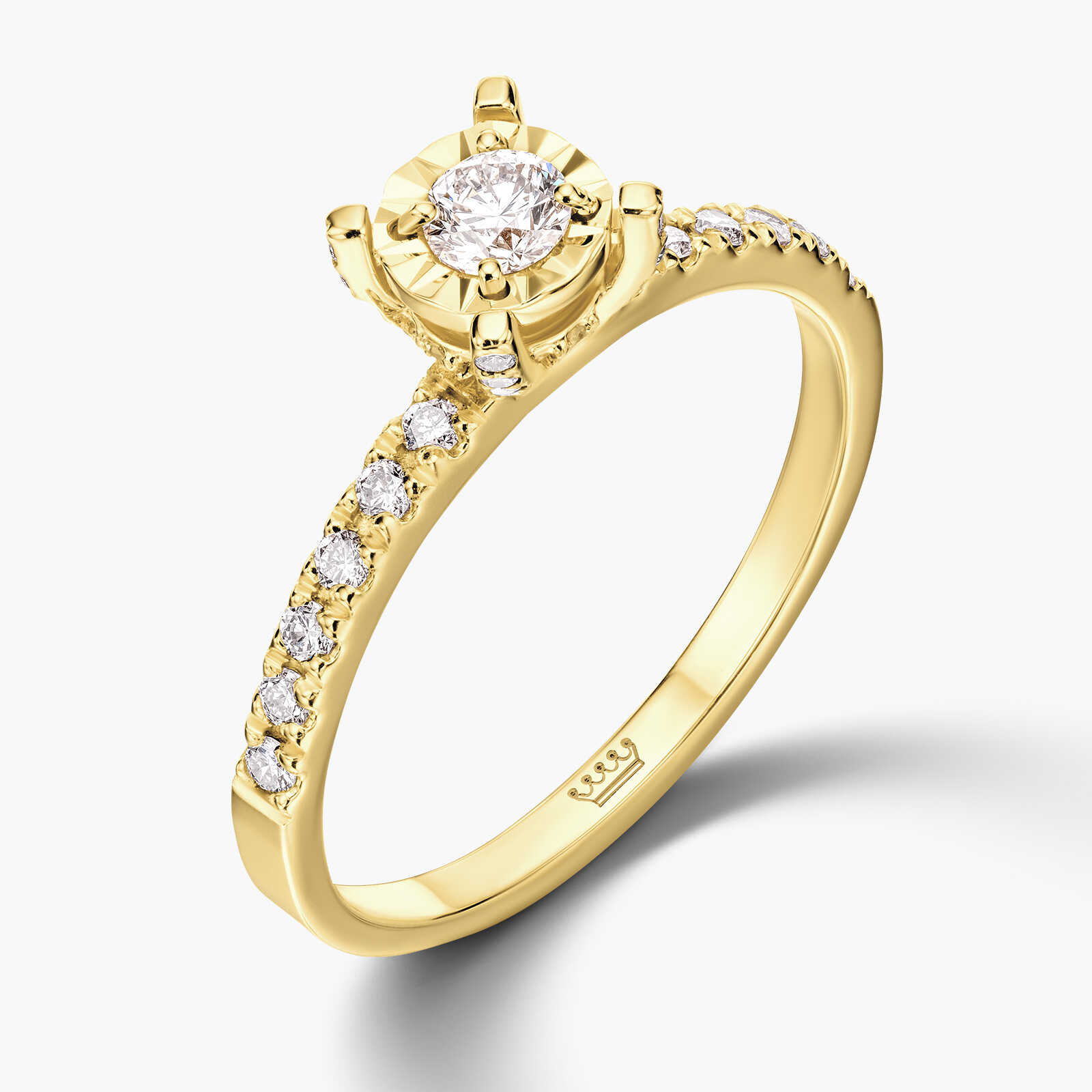 טבעת זהב משובצת יהלומים