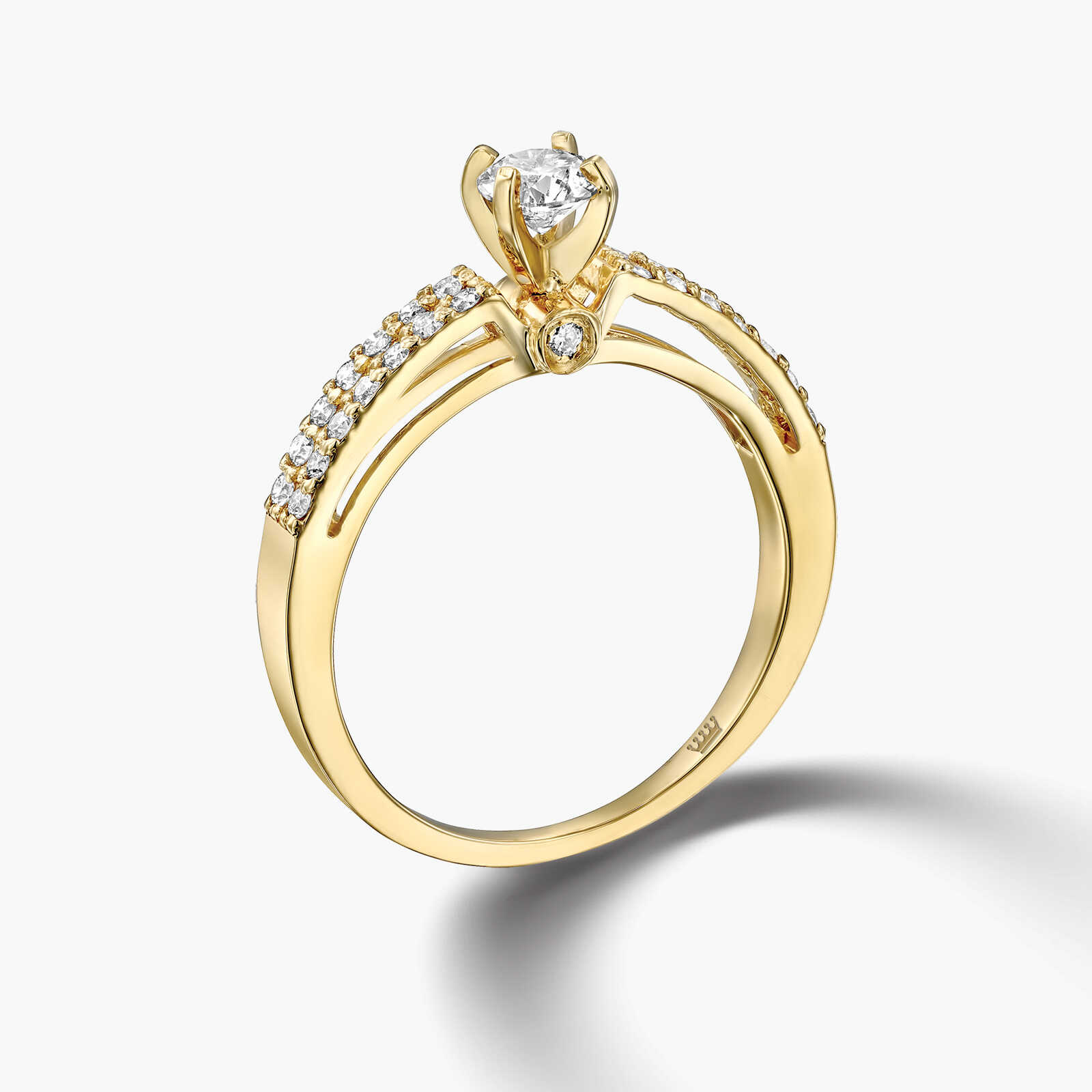 טבעת זהב 14K אירוסין משובצת חצי קראט יהלומים