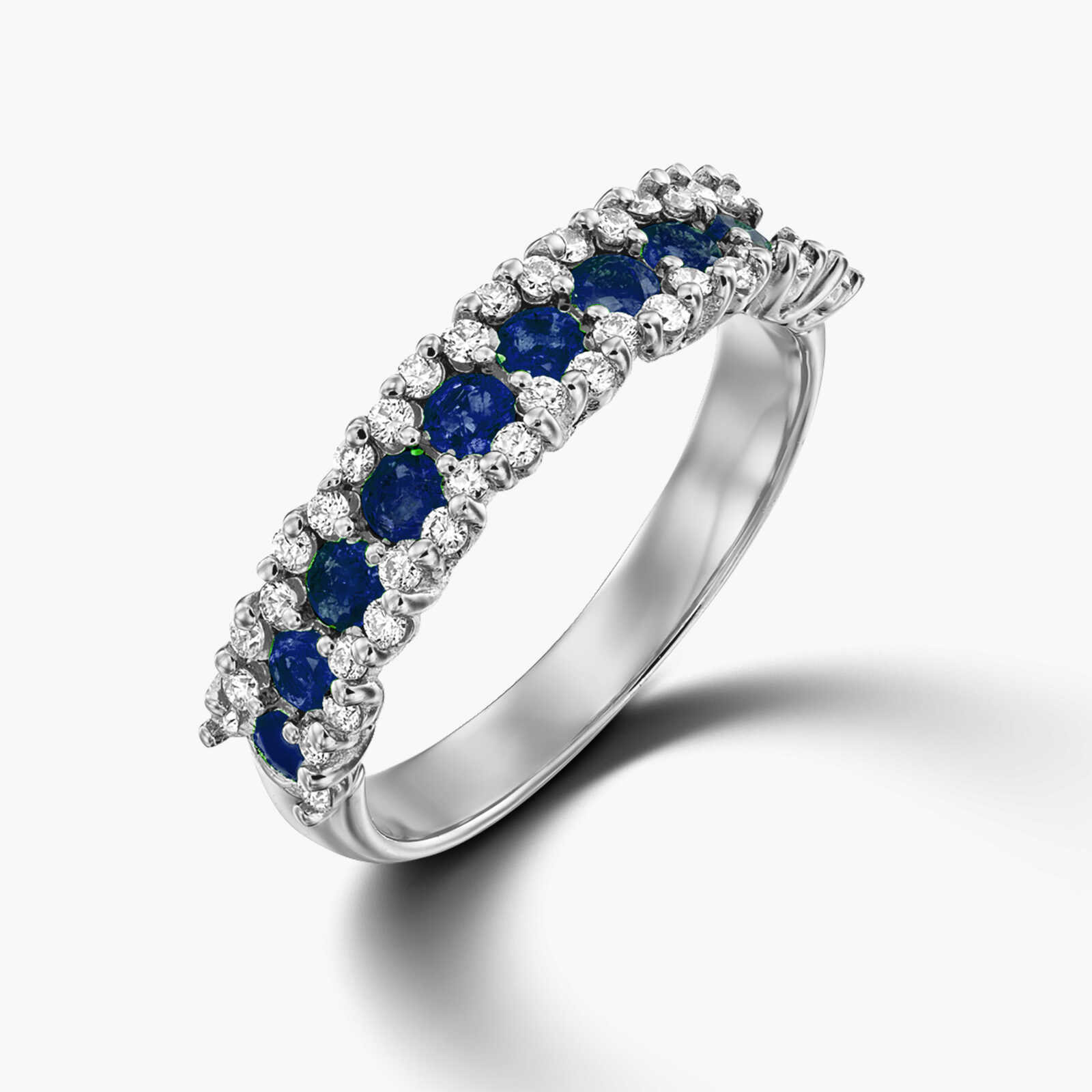 טבעת זהב משובצת אבני ספיר ויהלומים