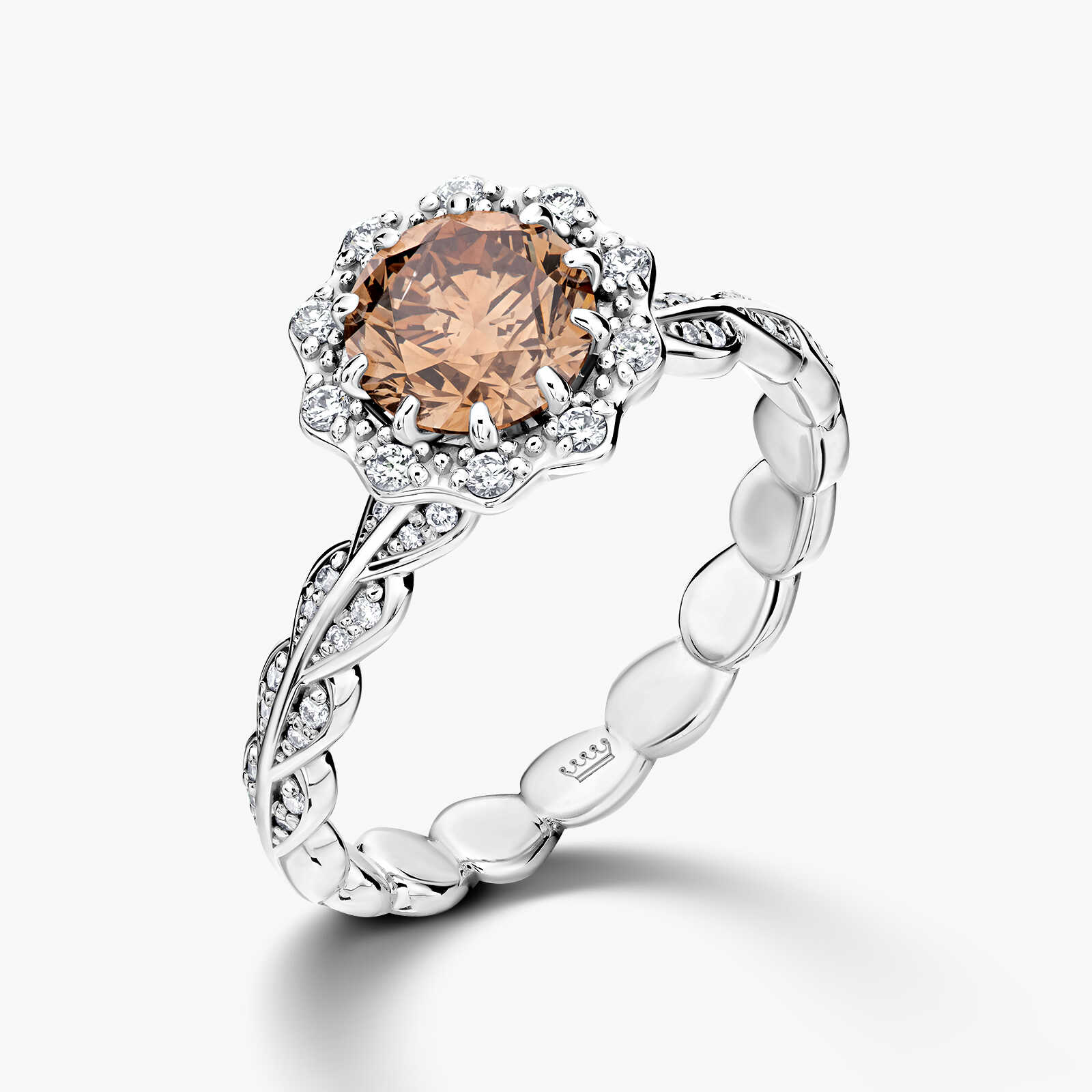 טבעת זהב משובצת ביהלום צבעוני FANCY